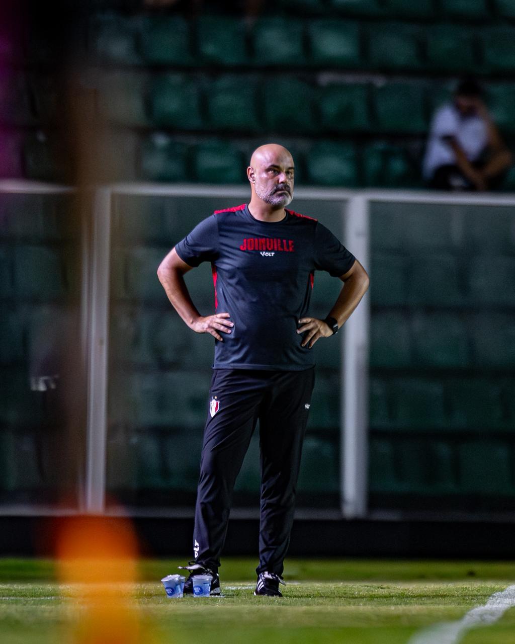 JEC volta a perder e se aproxima do rebaixamento