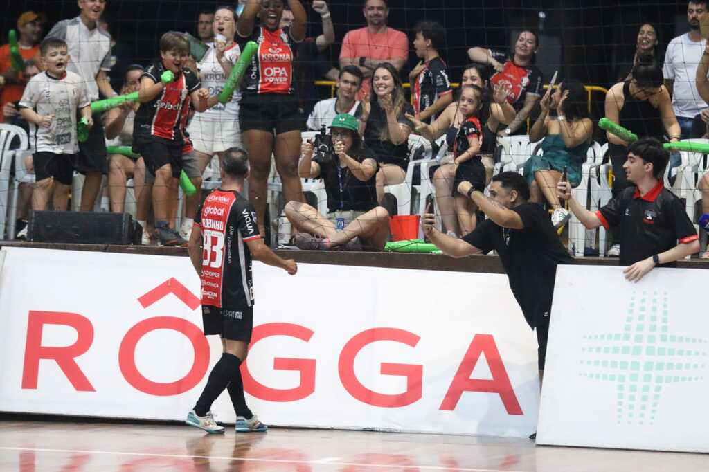 JEC Futsal goleia na partida de ida na final da Série Ouro